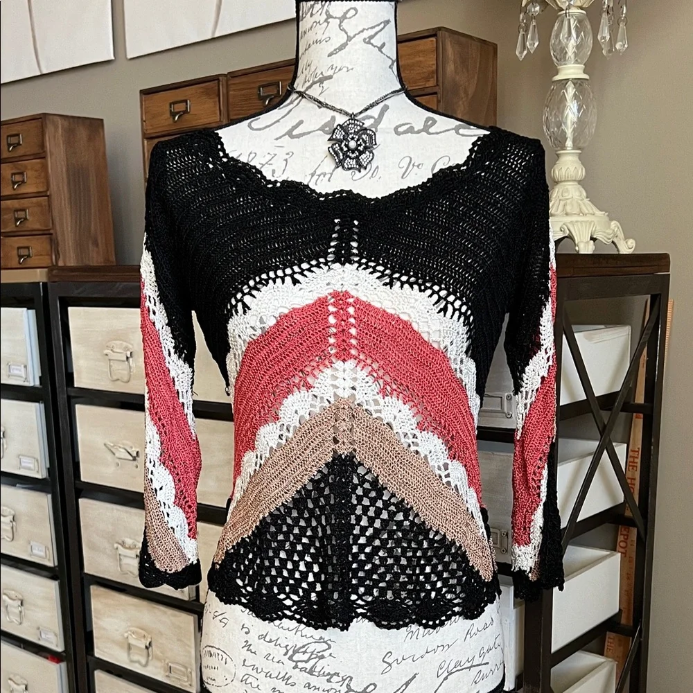 Bette Paige Black Crochet Open Knit Chevron Top
